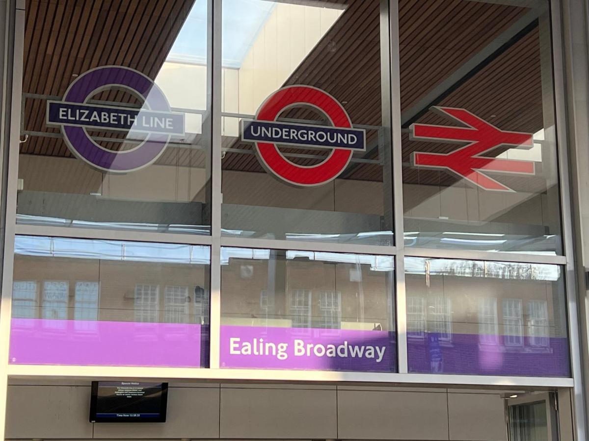 Mia Residence - Entire Studio Apartment - City View - London - Next To Ealing Broadway Station Extérieur photo